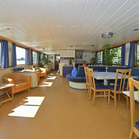 Ms Mecklenburg Hotelschiff Berlim Exterior foto