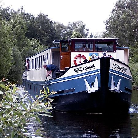 Ms Mecklenburg Hotelschiff Berlim Exterior foto